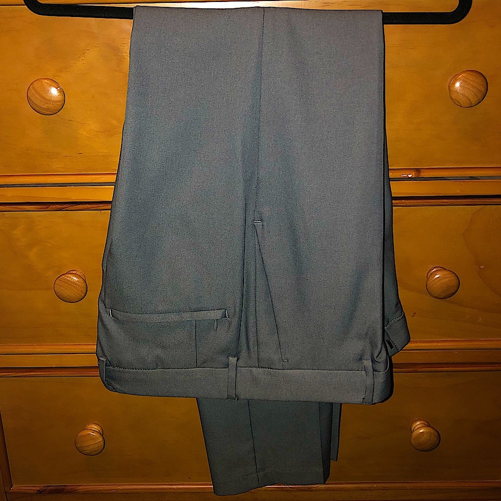Kenneth Cole Slim-fit Dress Pants (Gray) 31/32